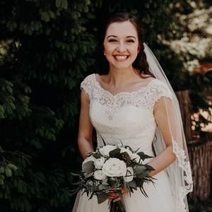 Meet your Posher, Abby